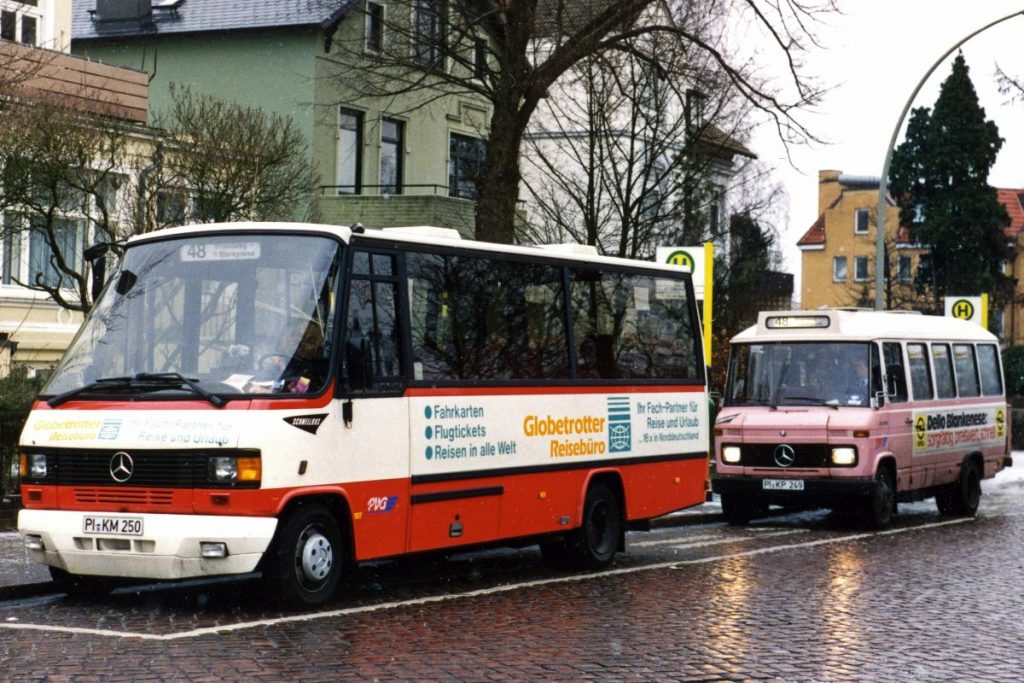 Generationswechsel 1990: Neue PVG-Bergziege und Vorgänger am Bahnhof Blankenese (Foto: Hans-Peter Lindemann)