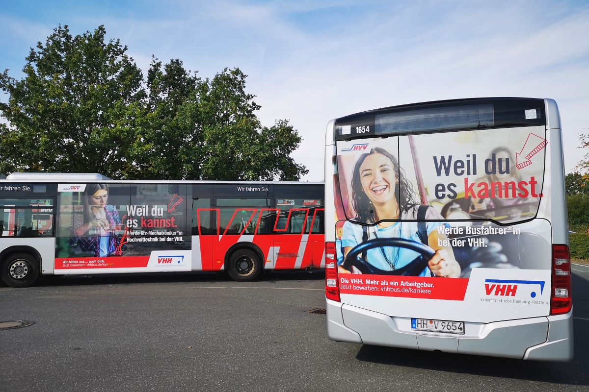 Mit insgesamt neun Motiven startet die VHH-Jobkampagne mit dem Titel „Weil du es kannst“. Gesucht werden besonders Busfahrerinnen und Busfahrer.