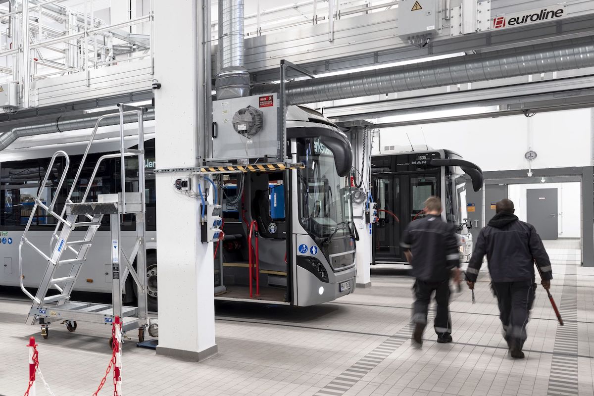 Die Verkehrsbetriebe Hamburg-Holstein GmbH wird in wenigen Monaten ihre gesamte Busflotte mit antiviralen Filtern ausgerüstet haben.