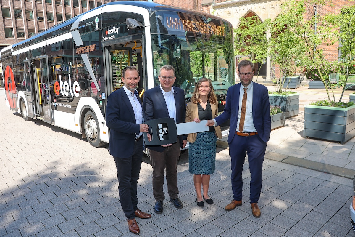 vhh.mobility (Verkehrsbetriebe Hamburg-Holstein) hat 48 neue E-Busse des Herstellers MAN Truck & Bus in Betrieb genommen.